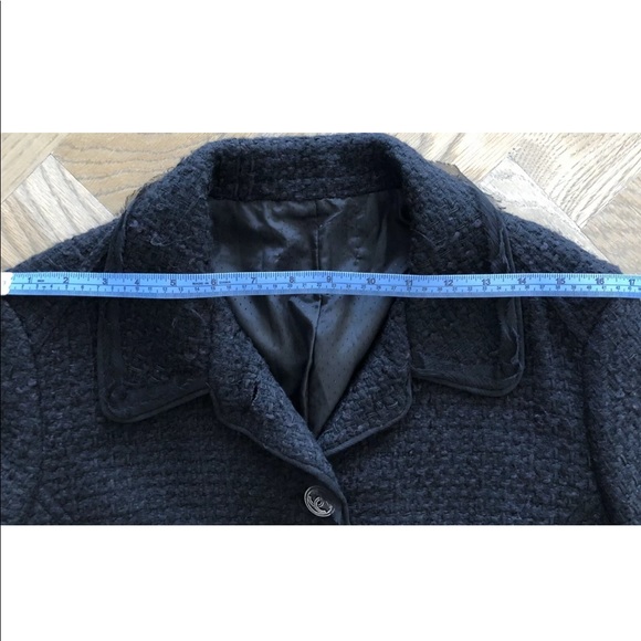 Chanel lover’s...get the look w/ this black blazer - Picture 5 of 8